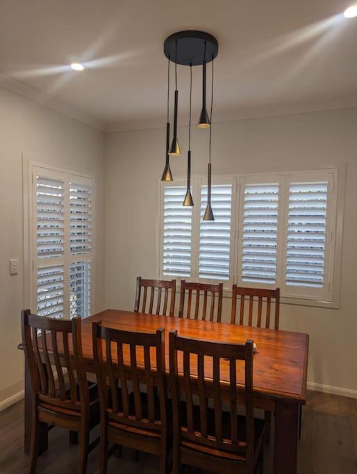 Entire House Near 2beds * Brisbane