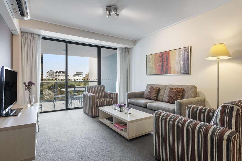 Aparthotel Oaks On Felix 4*