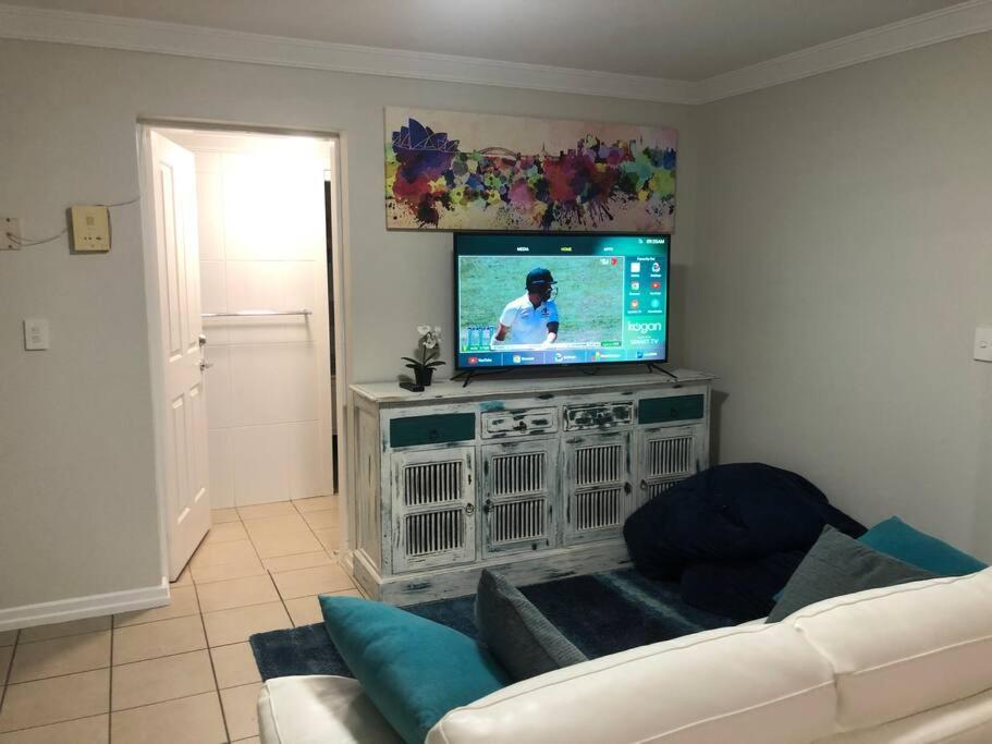 2br + 2 Bathroom Ground Unit, 40% Discount On Monthly Apartment Brisbane