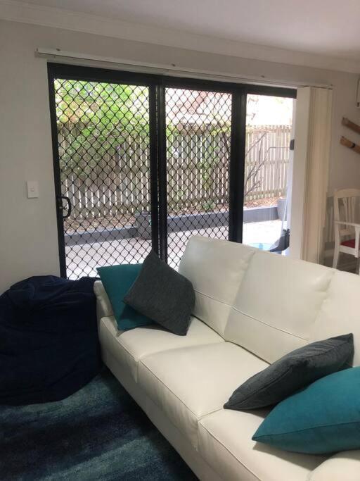 2br + 2 Bathroom Ground Unit, 40% Discount On Monthly Brisbane