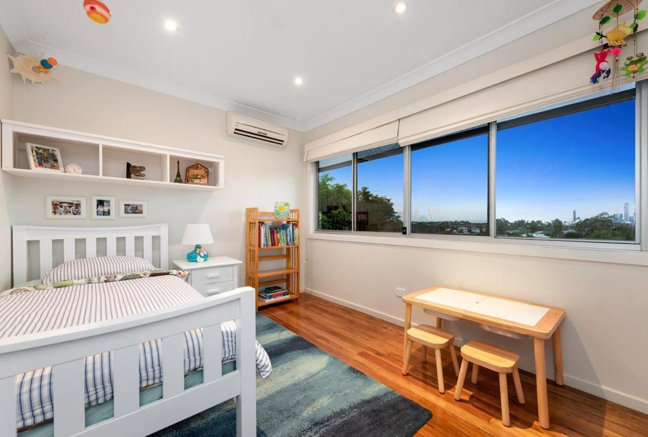 Luxurious With Spectacular Views