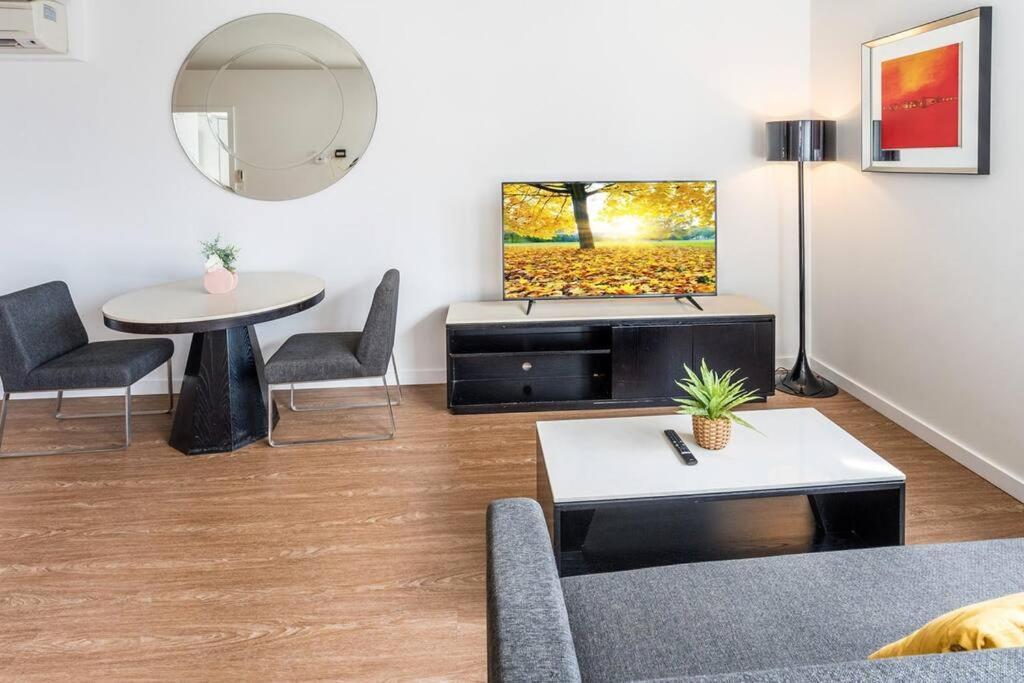 Vibrant Inner Living 1 Bedroom Brisbane