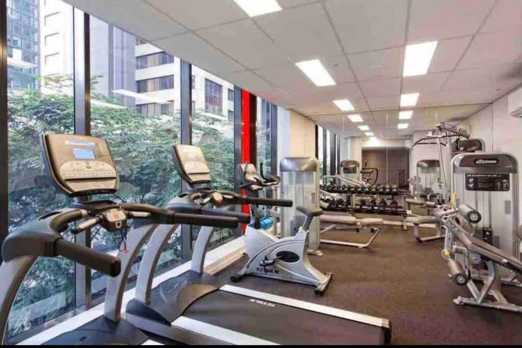 Apartment Cbd 1bed/pool/gym/sauna/ - Close To Everything! *