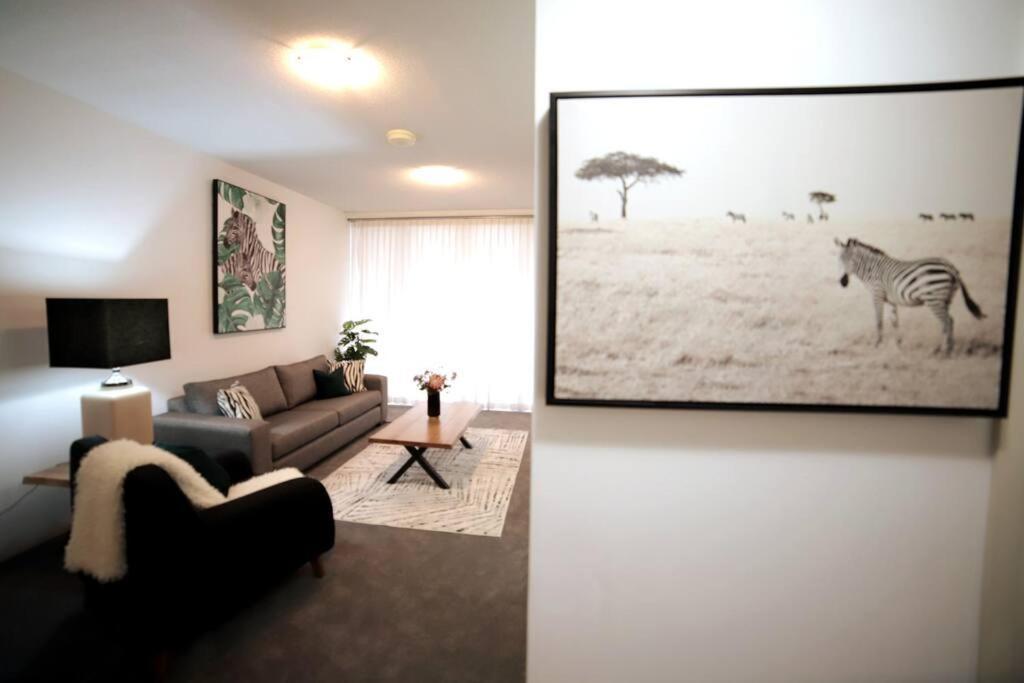 Wild Luxe Exec - Free Parking & 100mps+wifi Apartment