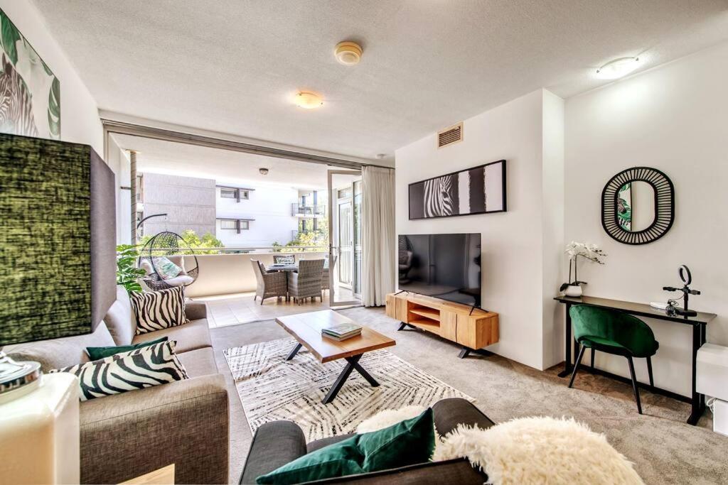 Wild Luxe Exec - Free Parking & 100mps+wifi Apartment *