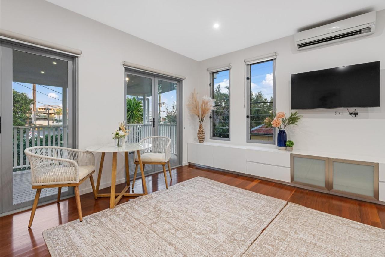 Holiday home The Hampton Retreat - 6br 16 Guest Pet Friendly House Brisbane