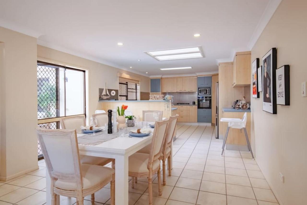 Decorated With 4bd Family House With Pool *