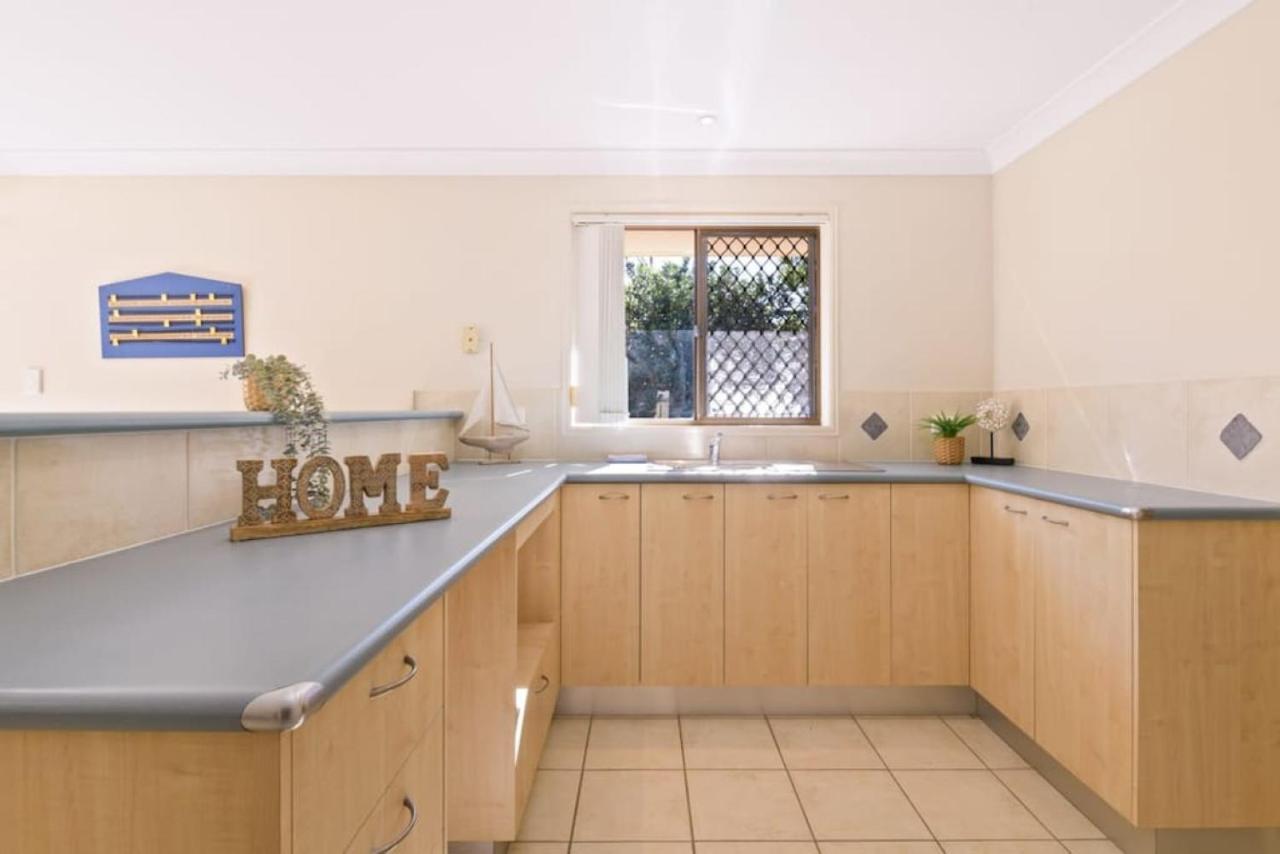Decorated With 4bd Family House With Pool * Brisbane