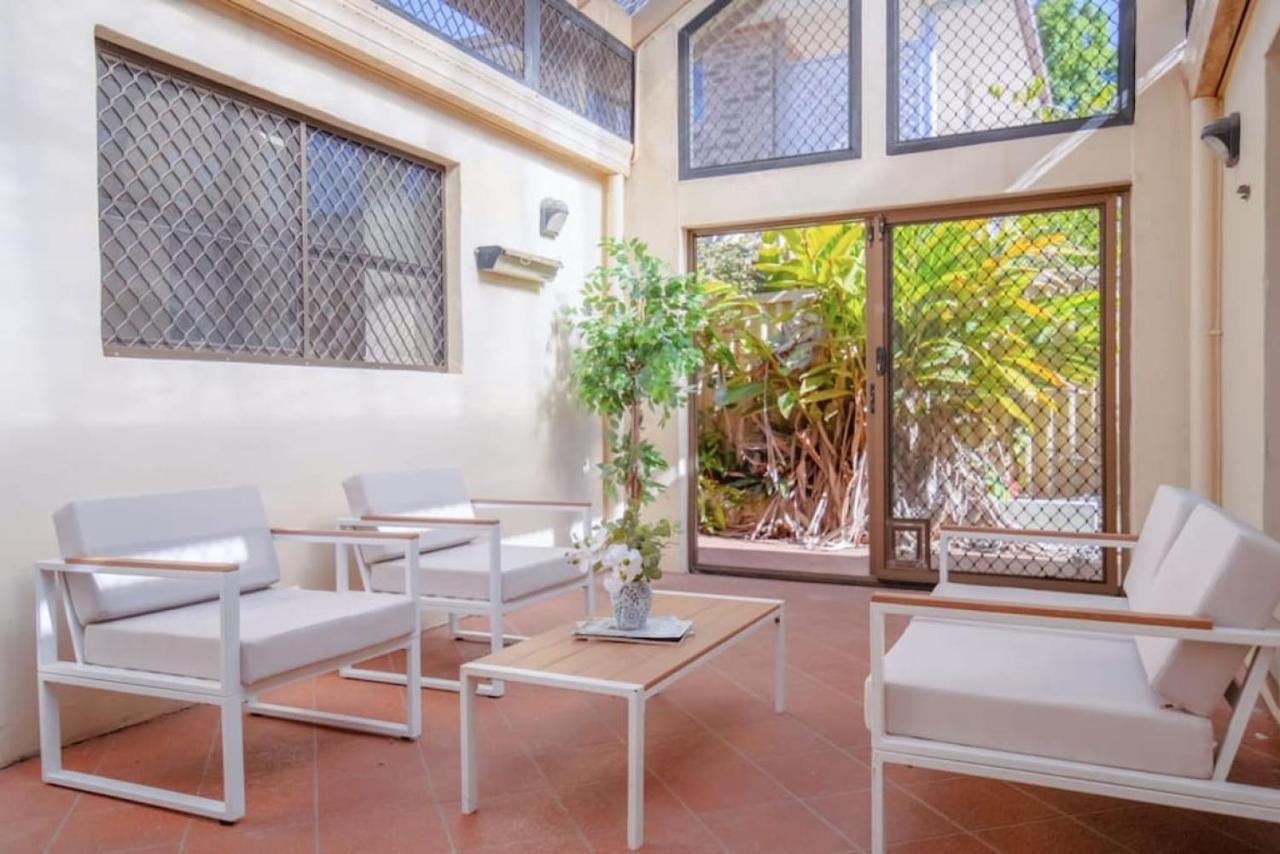 Decorated With 4bd Family House With Pool *