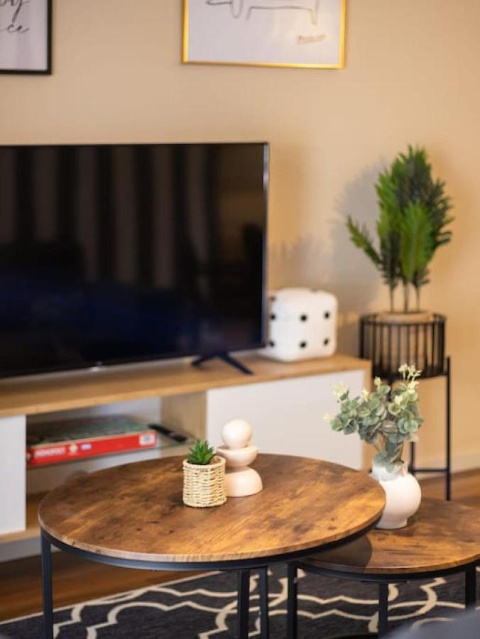 Vintage Glamour Nest 2br Near Cbd With Carpark