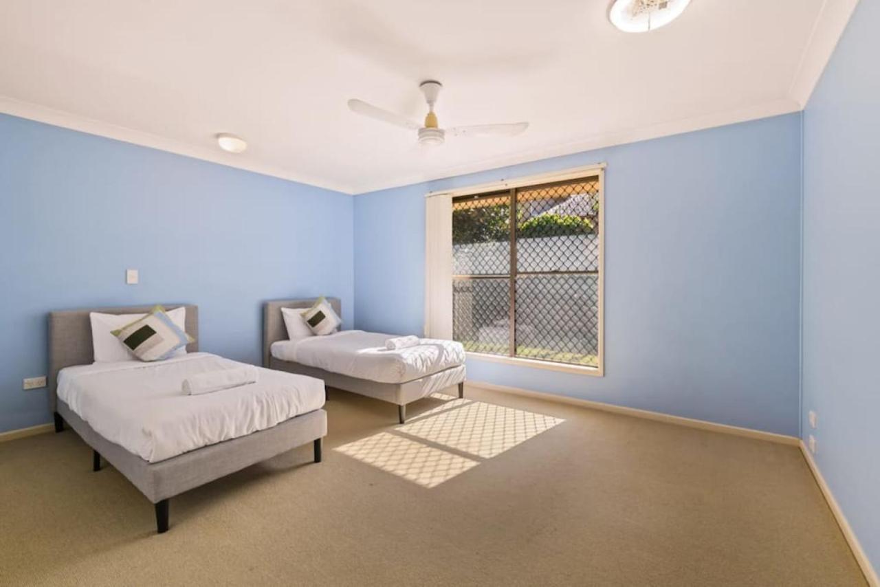 Holiday home Decorated With 4bd Family House With Pool Brisbane