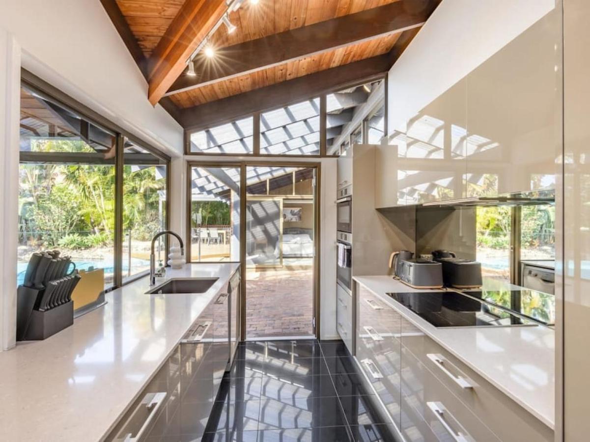 Holiday home Hidden Bali Style 5br House In Robertson Brisbane