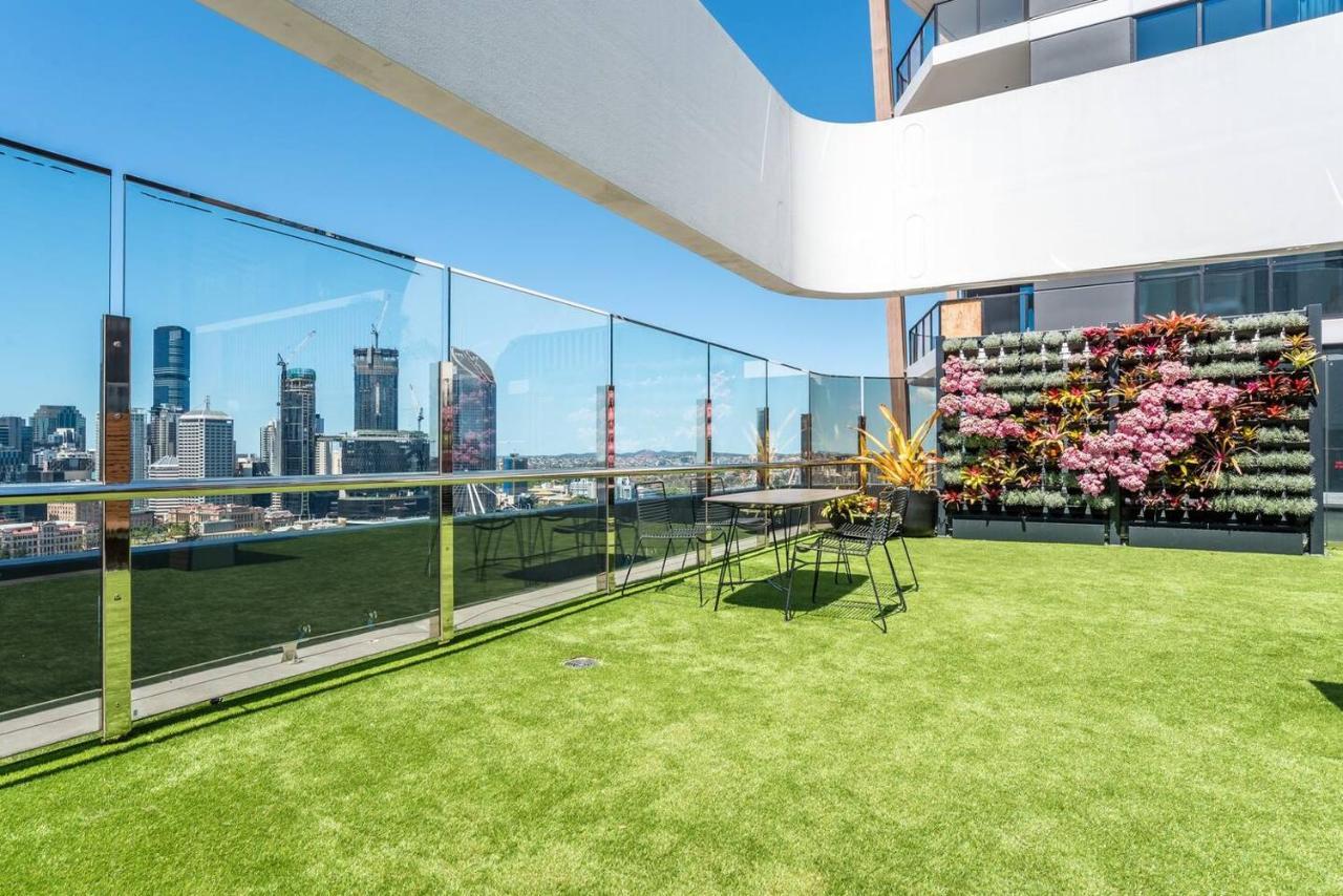 South City View 2 Bedroom With Parking