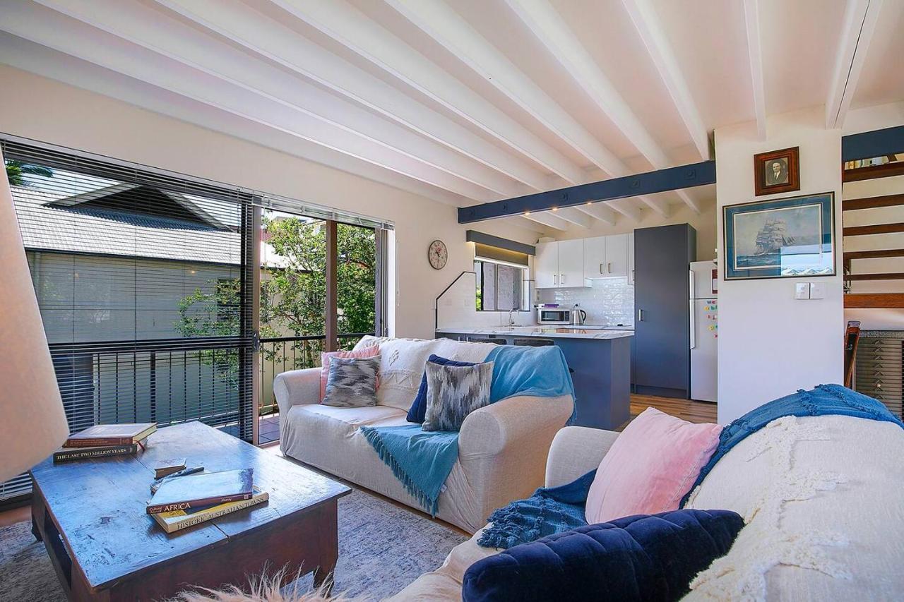 Tropical Dreaming In The Heart Of Indooroopilly
