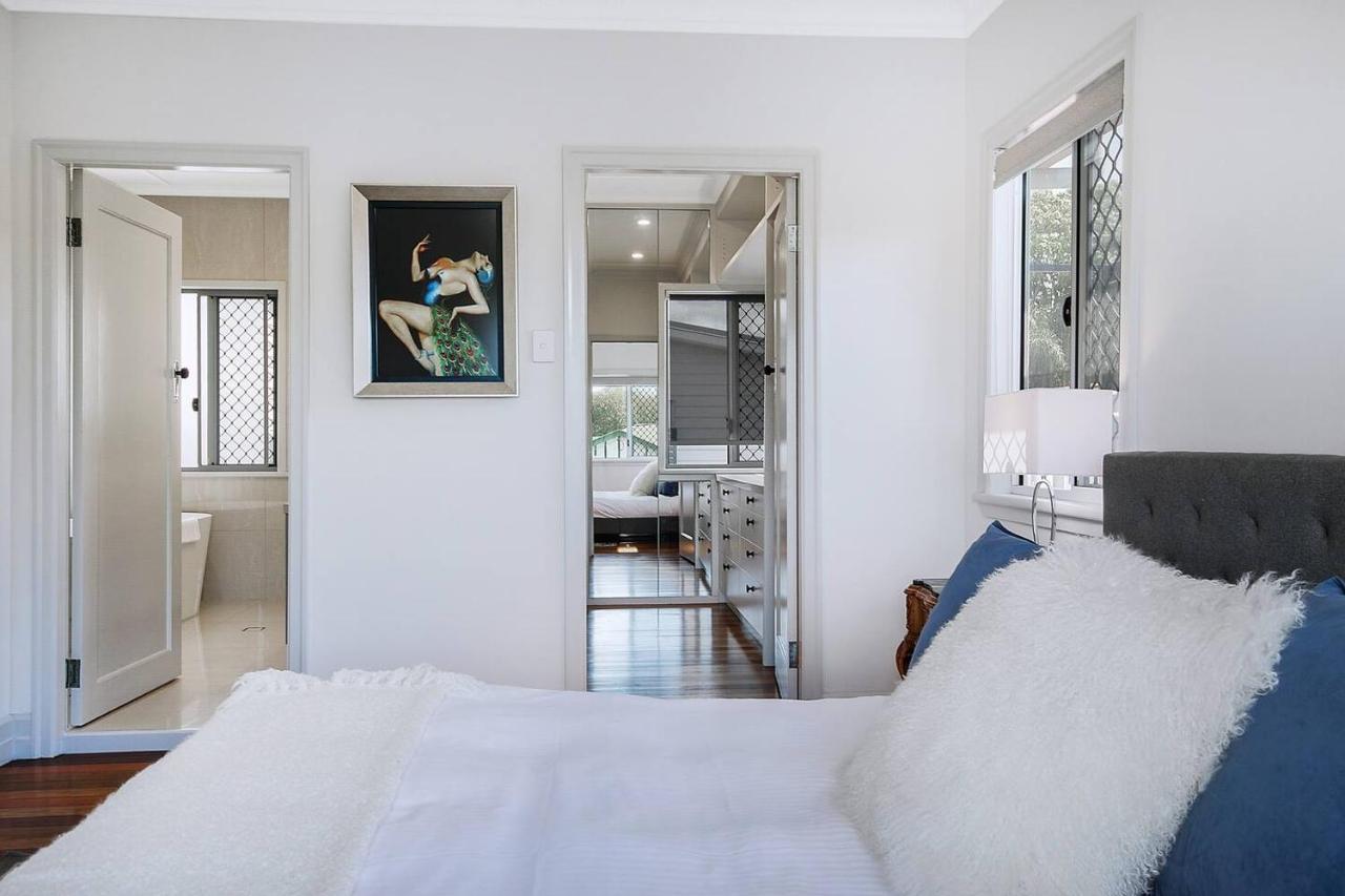 Nundah's Lush Haven - Serene Family Townhouse Escape Holiday home Brisbane