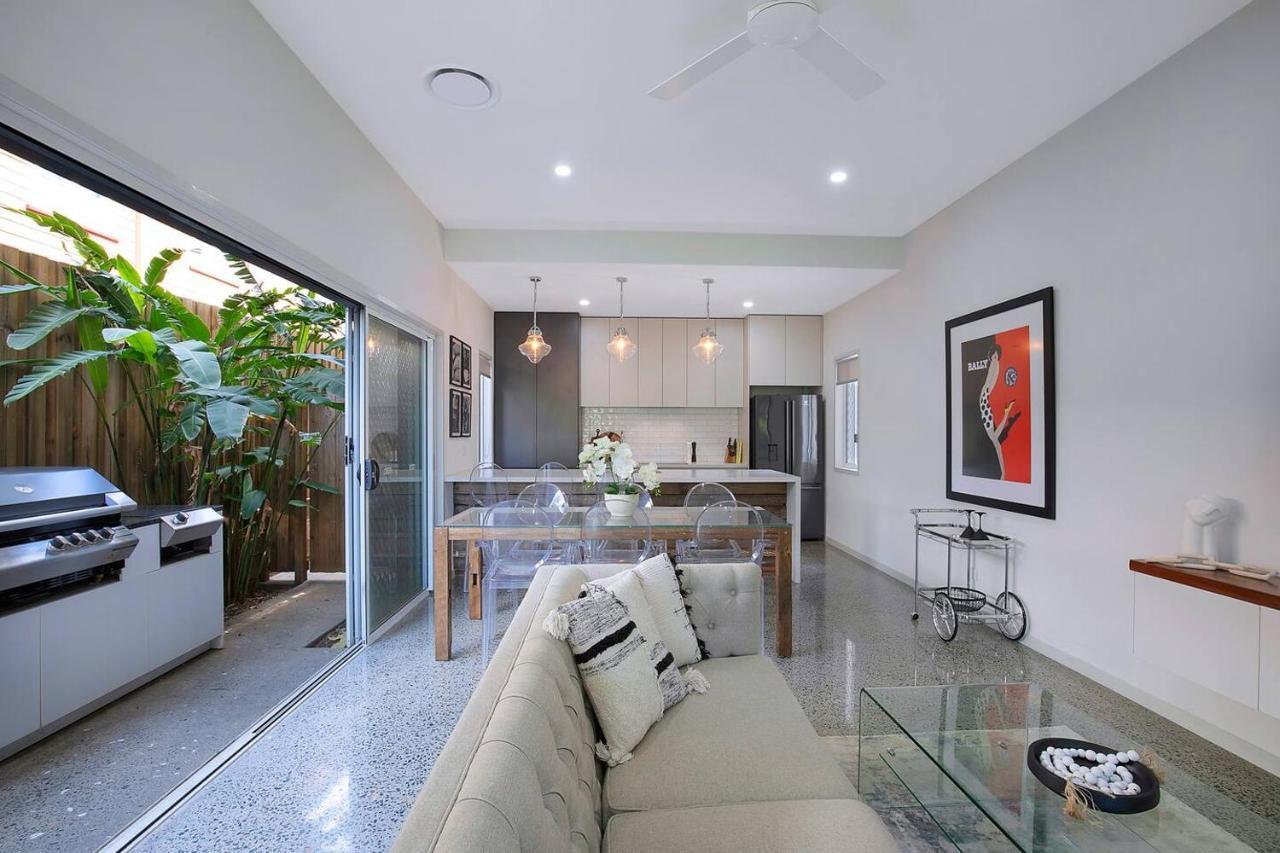 Nundah's Lush Haven - Serene Family Townhouse Escape Holiday home