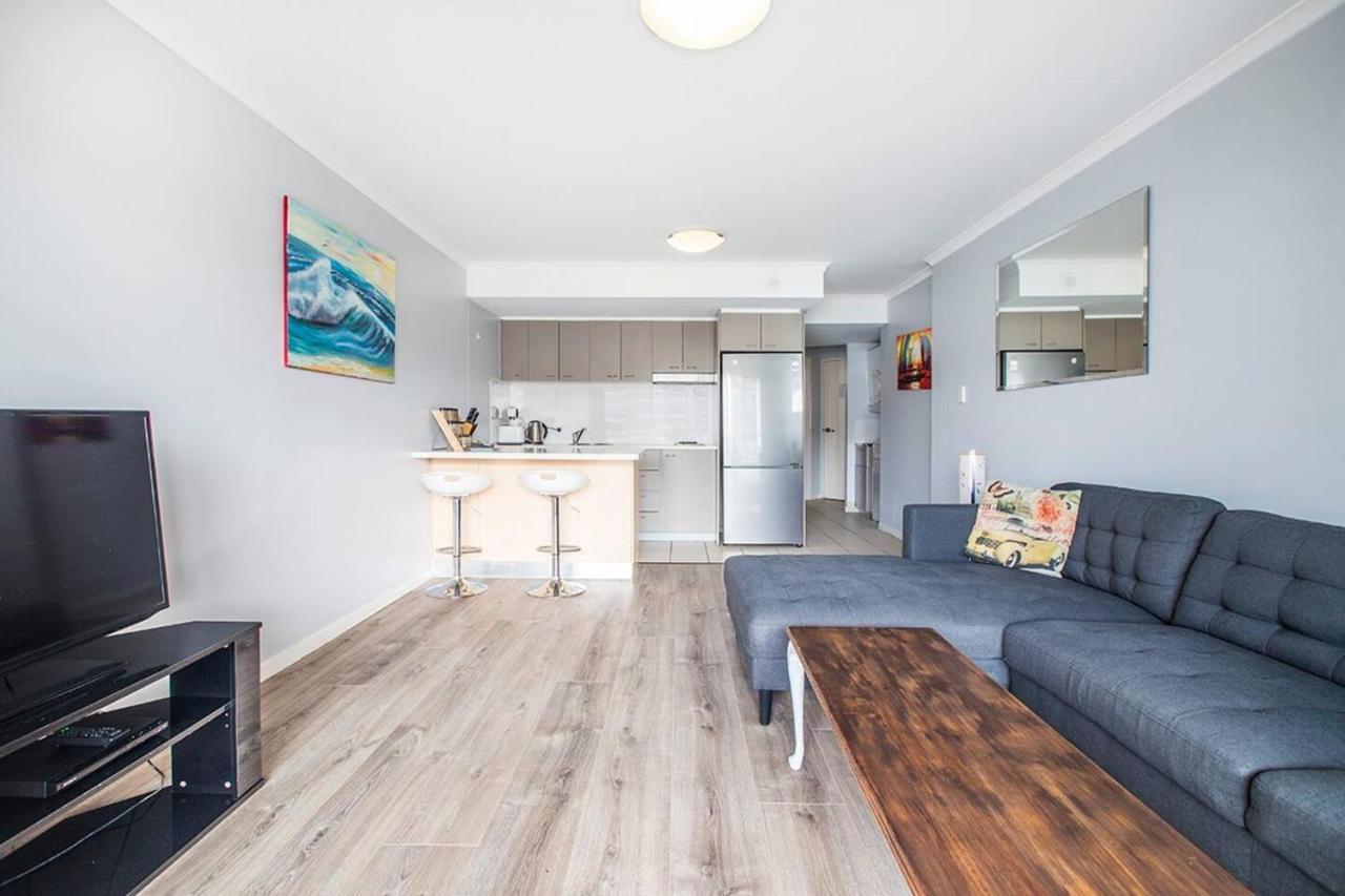 Apartment Soak Up The Sun From Modern Escape *