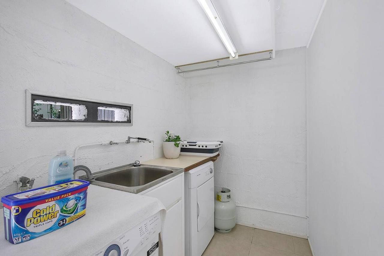 Holiday home Tropical Dreaming In The Heart Of Indooroopilly Brisbane