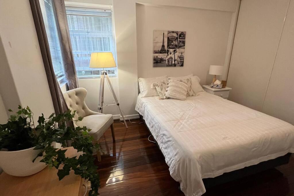 Paddington Pad With Back Deck And Free Car Space Close To Suncorp Apartment