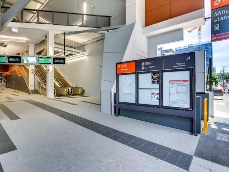 Paddington Pad With Back Deck And Free Car Space Close To Suncorp * Brisbane