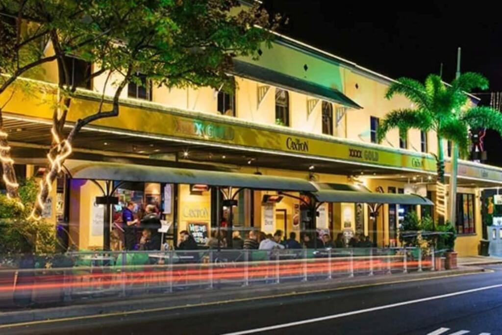 Paddington Pad With Back Deck And Free Car Space Close To Suncorp Apartment