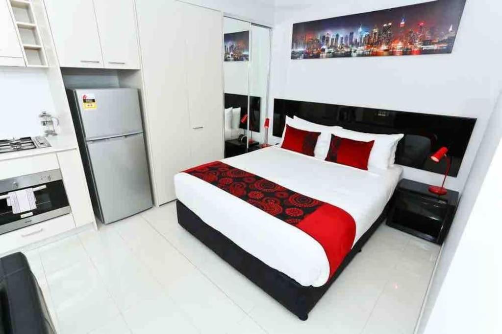 Apartment Central Cbd Studio, Balcony, Pool, Gym, Sauna
