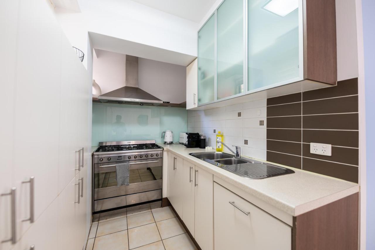 Riverside Breeze Haven Apartment *