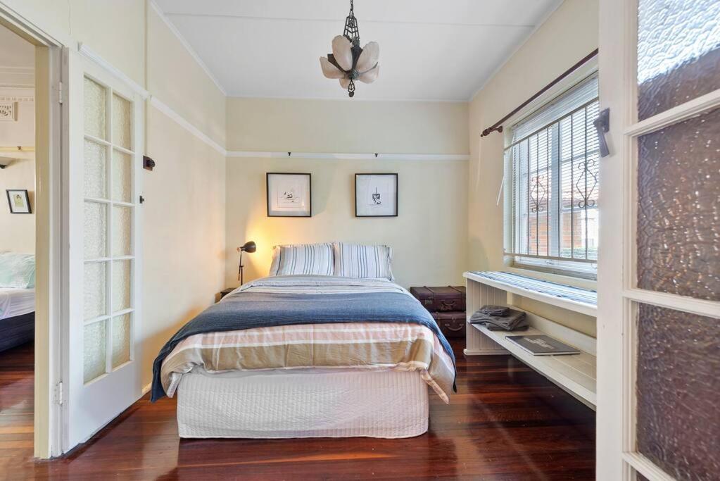 Apartment Step Back Into Style ~ 2bed/1bath/1car ~ New Farm Brisbane