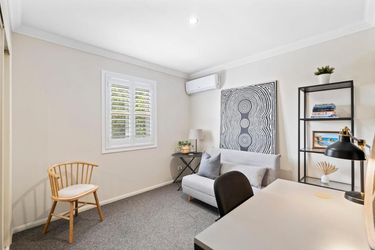 Charming 3-bedroom Townhouse With Private Courtyard Holiday home Brisbane