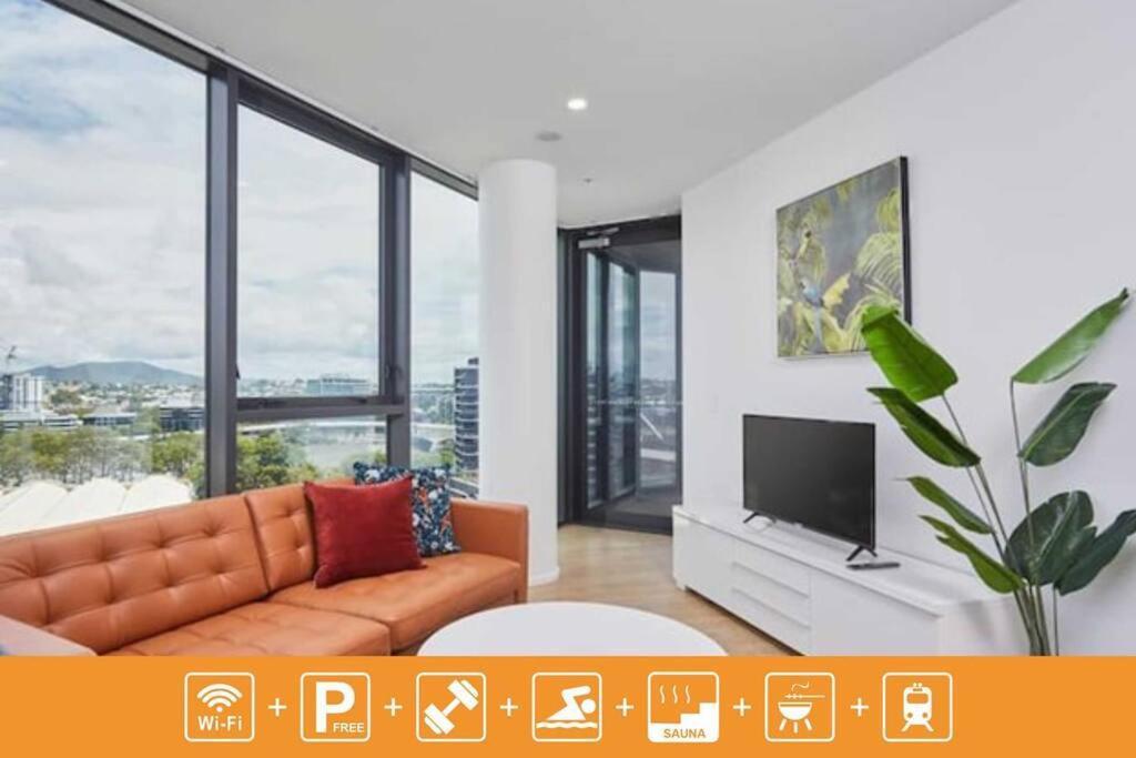 Artistic South 2 Bedroom With Parking * Brisbane