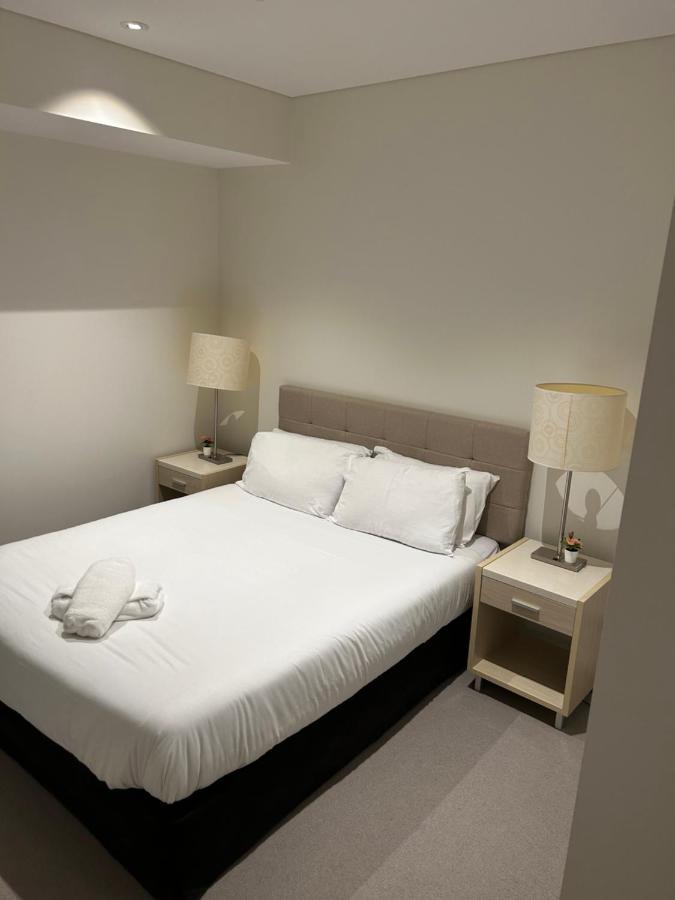 Spectacular View In The Heart Of City / Cbd Apartment *