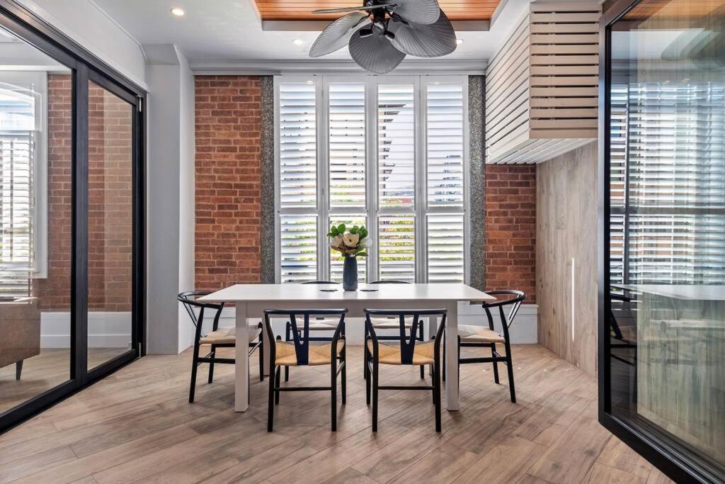 Luxurious Woolstore Living! ~teneriffe Apartment *