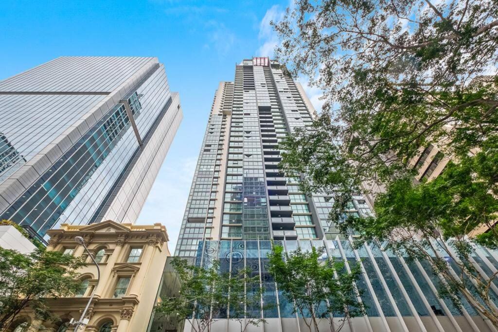 New! Cbd 1br With Views Apartment *