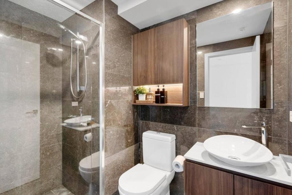 High Level Riverview 1b1b In Centre Of Cbd *