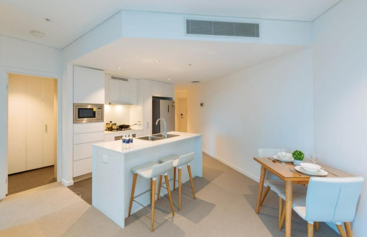 Apartment 1 Bedroom Cbd With Wifi Pool Gym