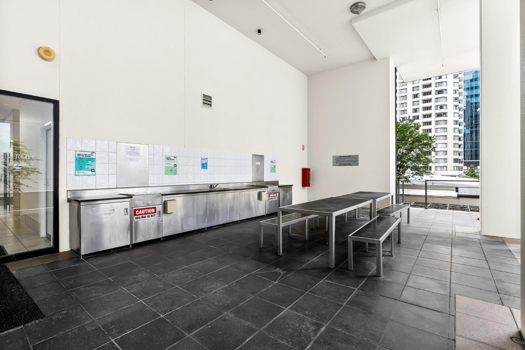 1-bed Centre With Pool, Bbq & Gym * Brisbane