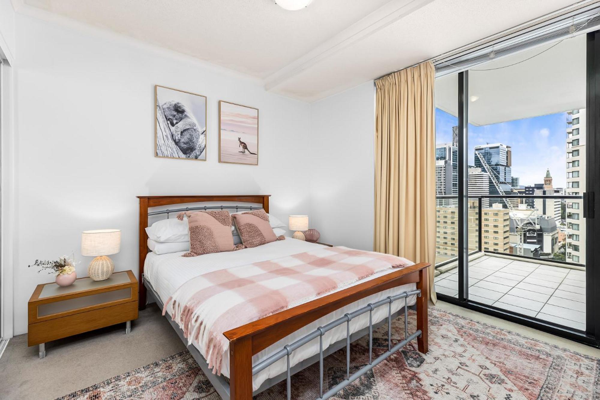 1-bed Centre With Pool, Bbq & Gym Apartment Brisbane