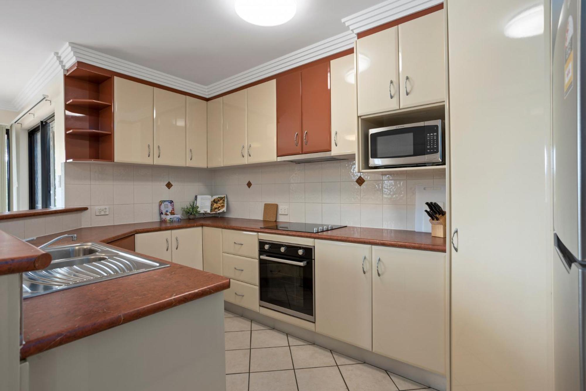 Apartment Comfy 2-bedroom Family With Free Parking