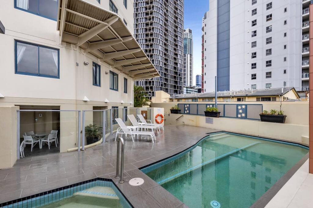 Spacious 2br- Centre Of Brissy! Apartment Brisbane