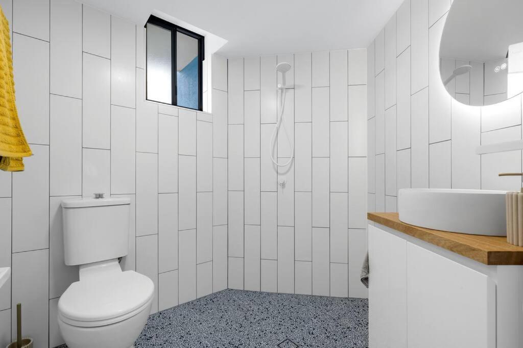 Spacious 2br- Centre Of Brissy!