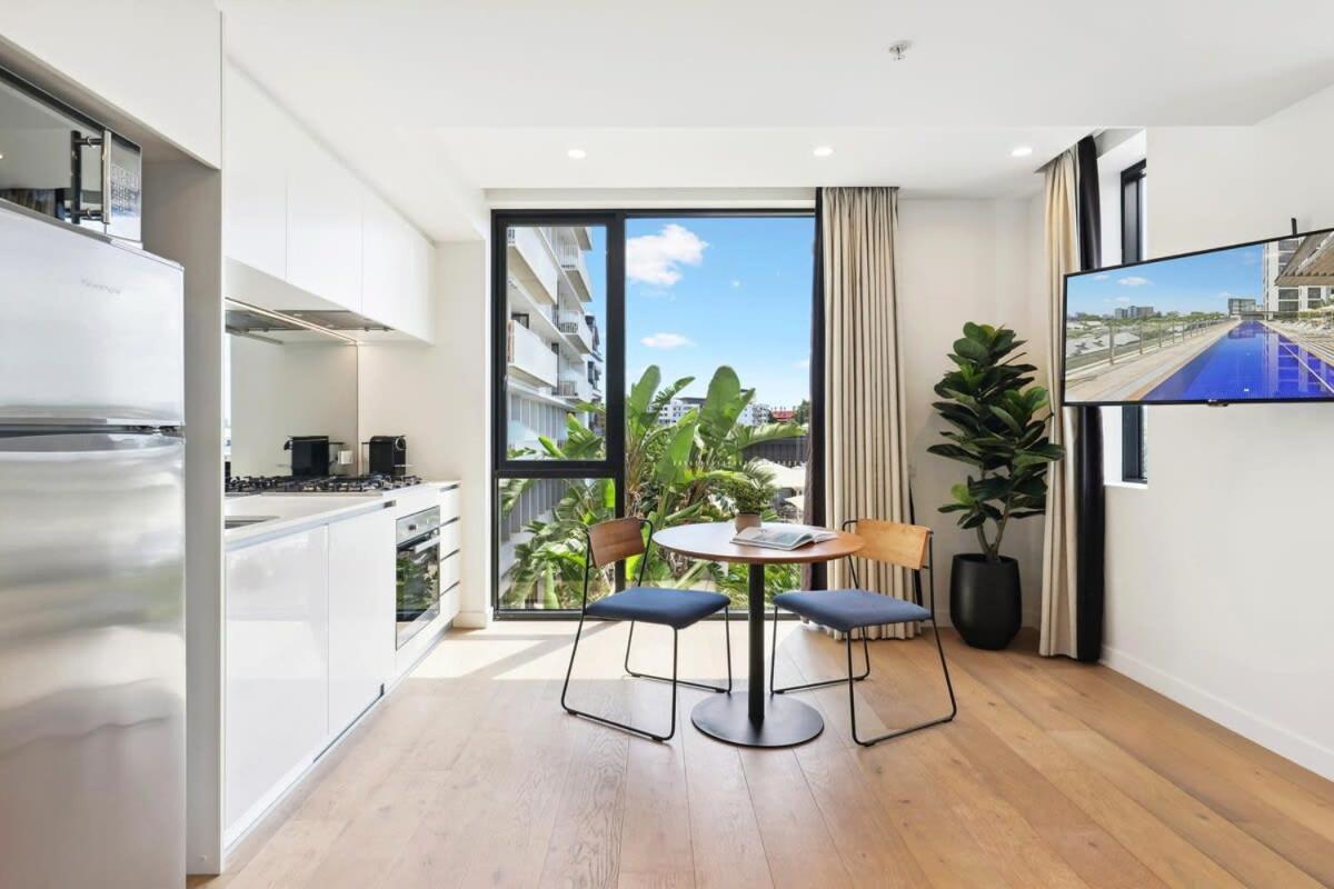 Apartment Stunning 1-bed By Victoria Park With Pool & Gym