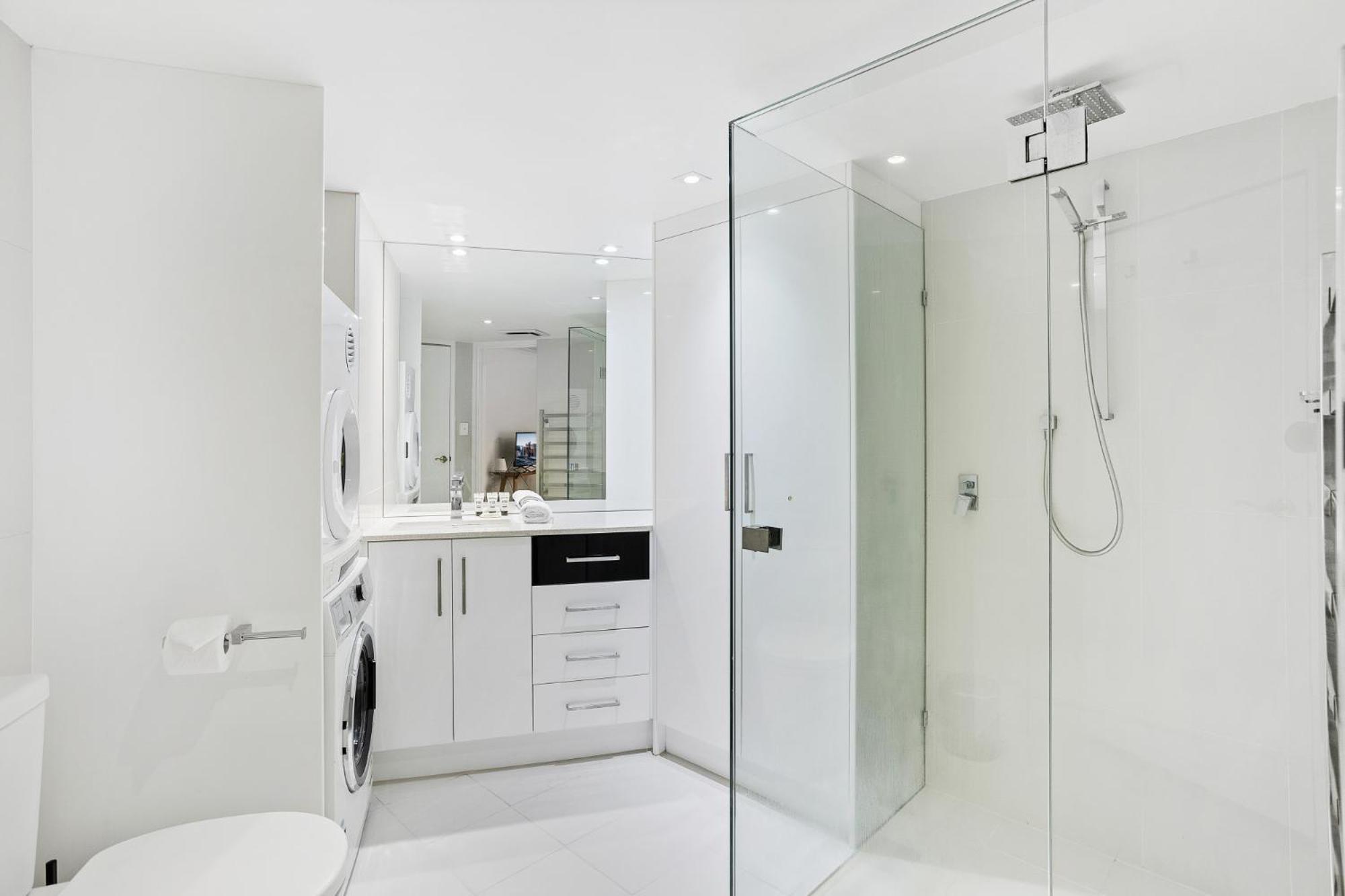 Comfy 2-bed With Pool And Secure Parking Apartment Brisbane