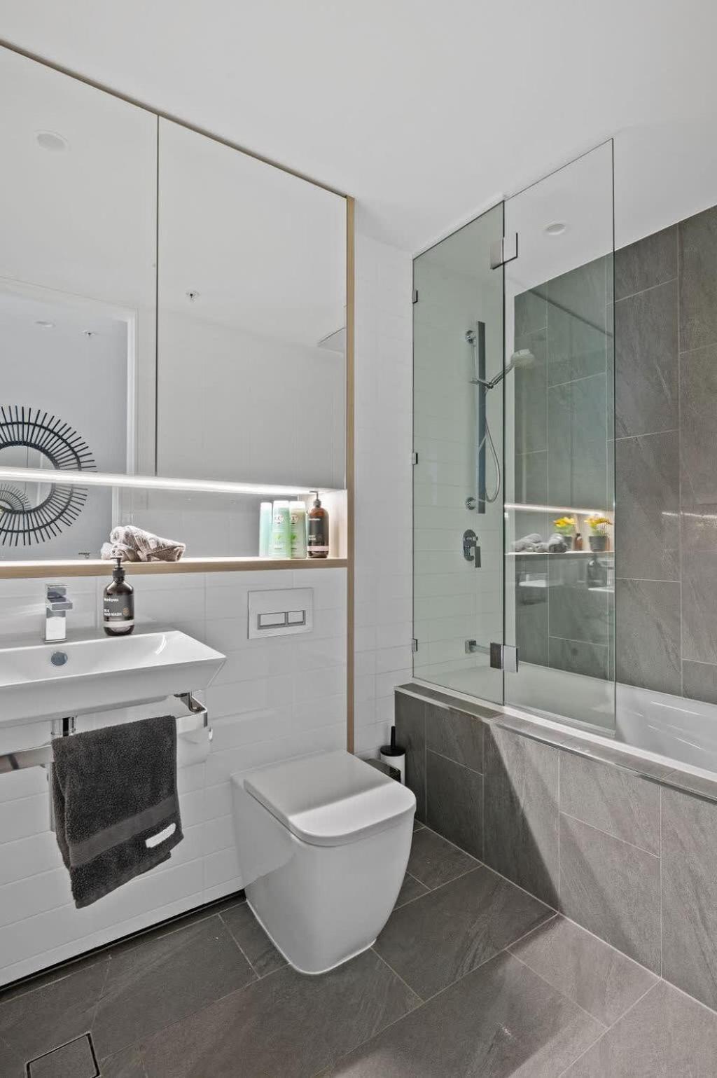 Apartment Sunset Views Luxury 2 Bed 2 Bath Pool Gym Desk Brisbane