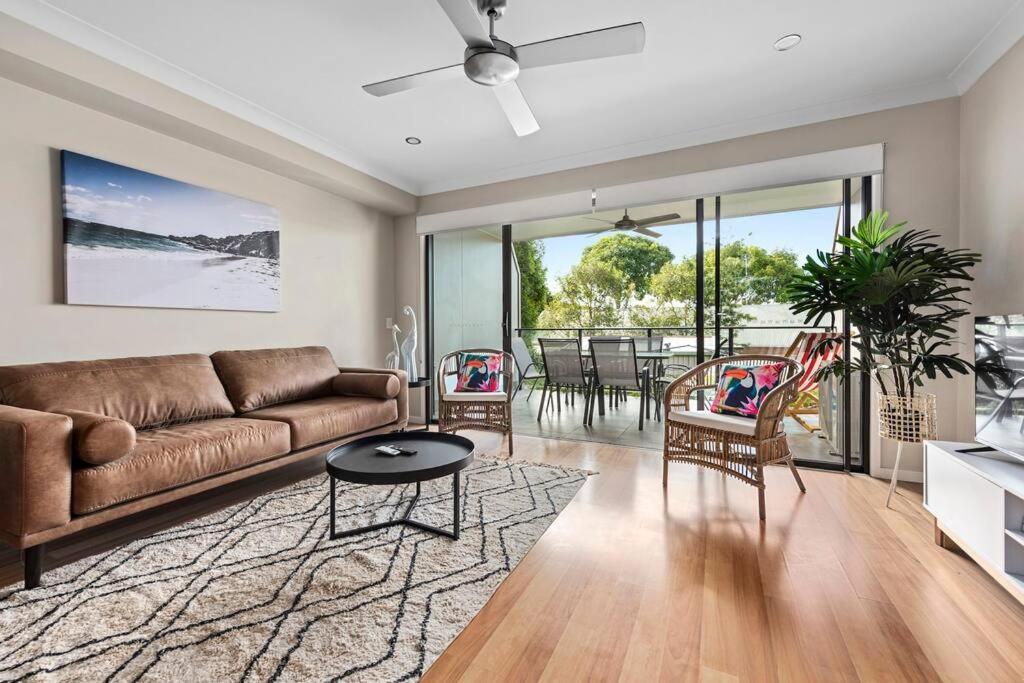 Convenient + Spacious! 3bed/2.5bath/1car~townhouse Holiday home