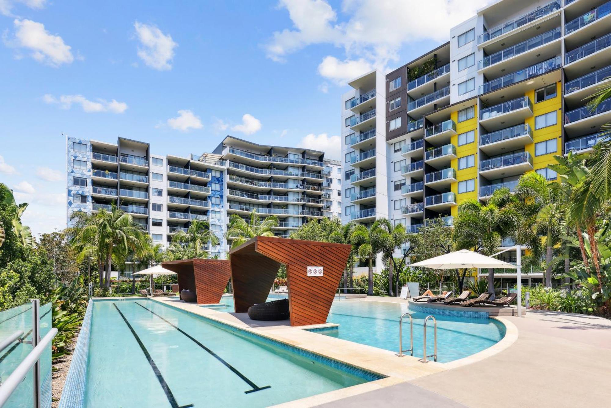 Apartment 3-bed Luxurious Retreat By River & Cbd *
