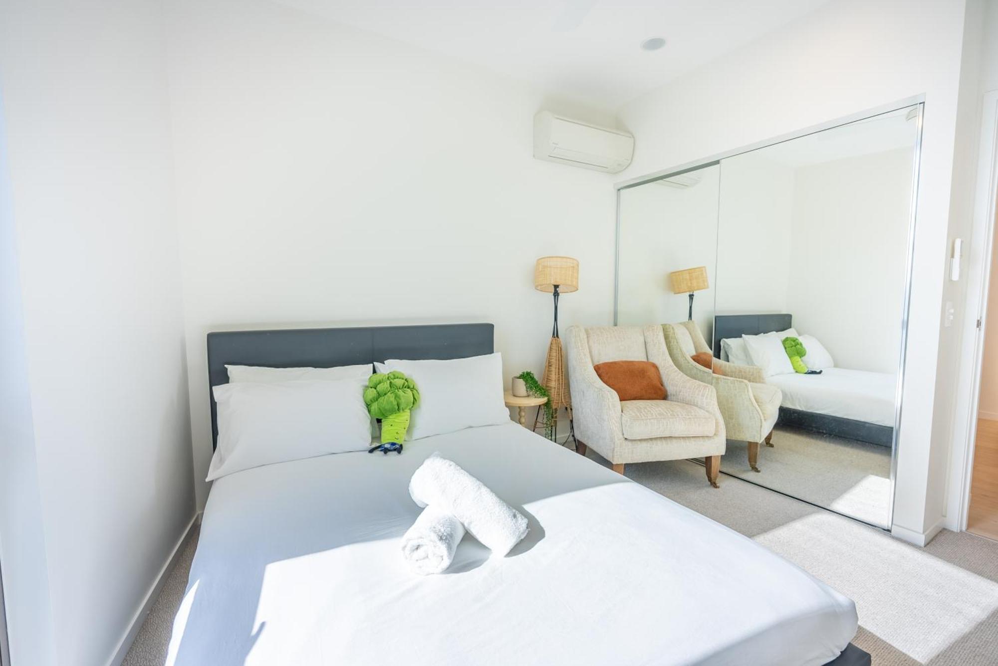 Location! Boutique 2br With Pool & Bbq Near South Bank And Apartment Brisbane