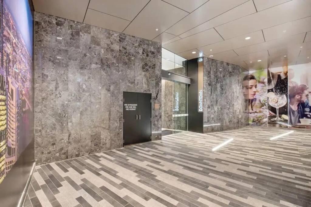Cbd - Entire Apt 2b1b W Pool And Gym