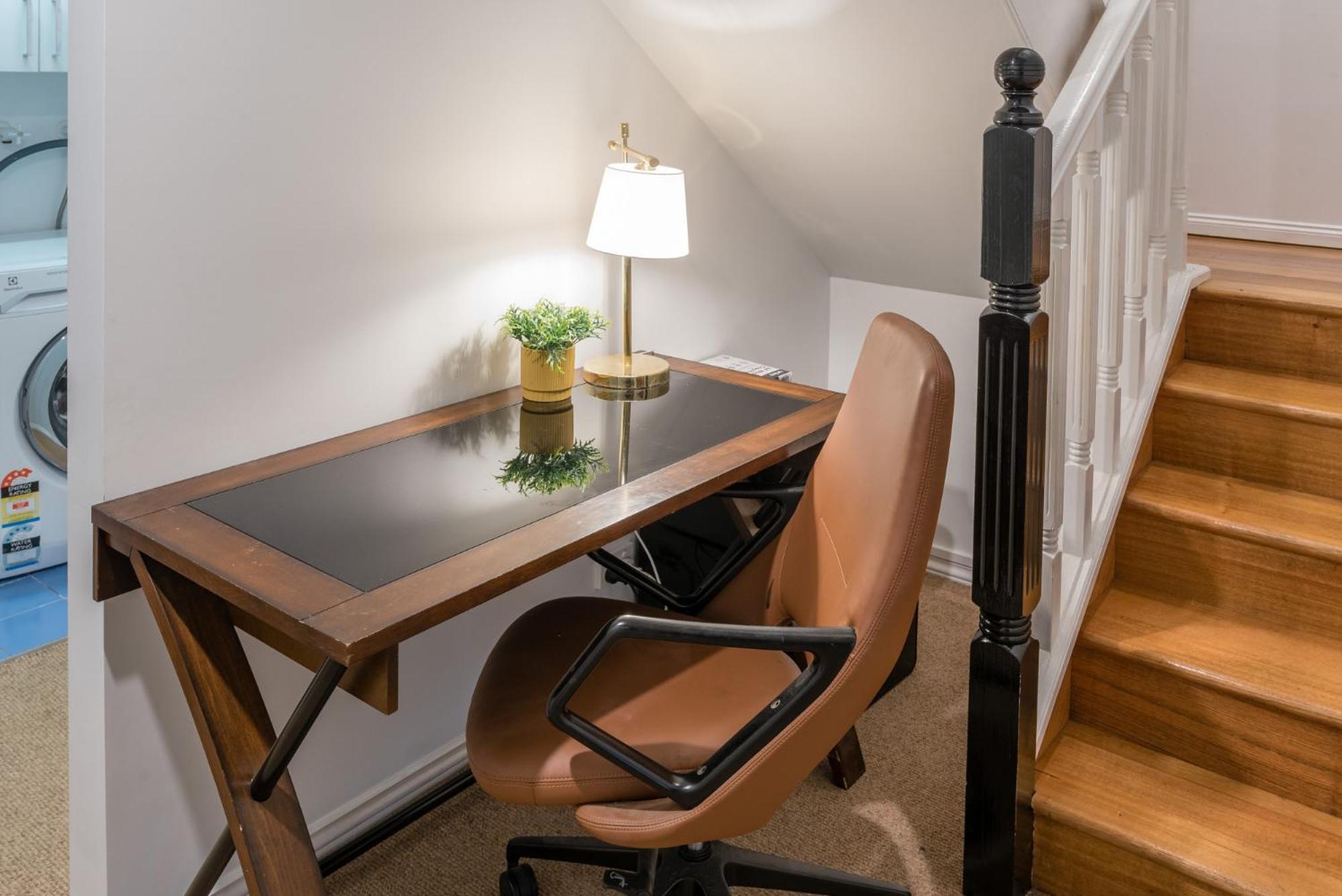 Spacious 3-bed With Amazing Views In Norman Park