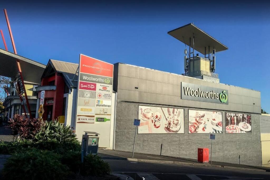 Paddo ~ 4bed/2bath/1car/cbd Views ~ House Brisbane