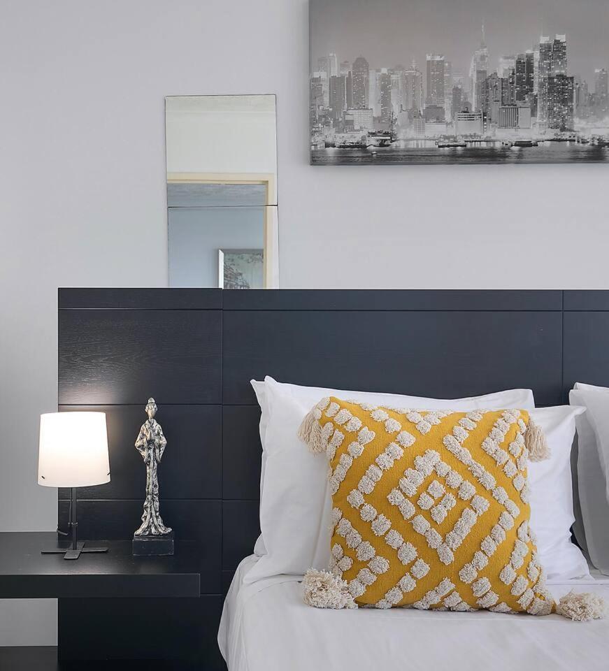 Valley Tropical - Embrace Urban Resort-style Living *